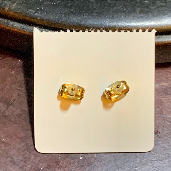 NWT ❤️ Gold plated crystal heart studs for birthday month MARCH - Picture 2 of 2